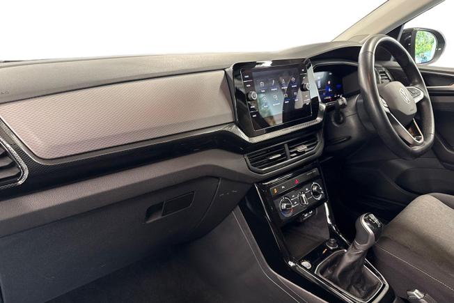 VOLKSWAGEN T-CROSS Photo 2