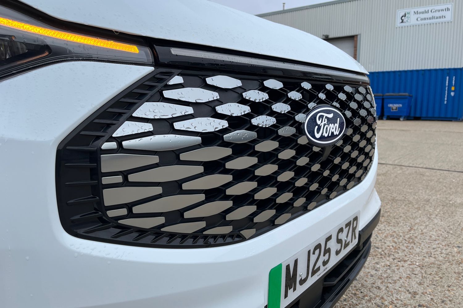 Ford E-TRANSIT CUSTOM Photo 37