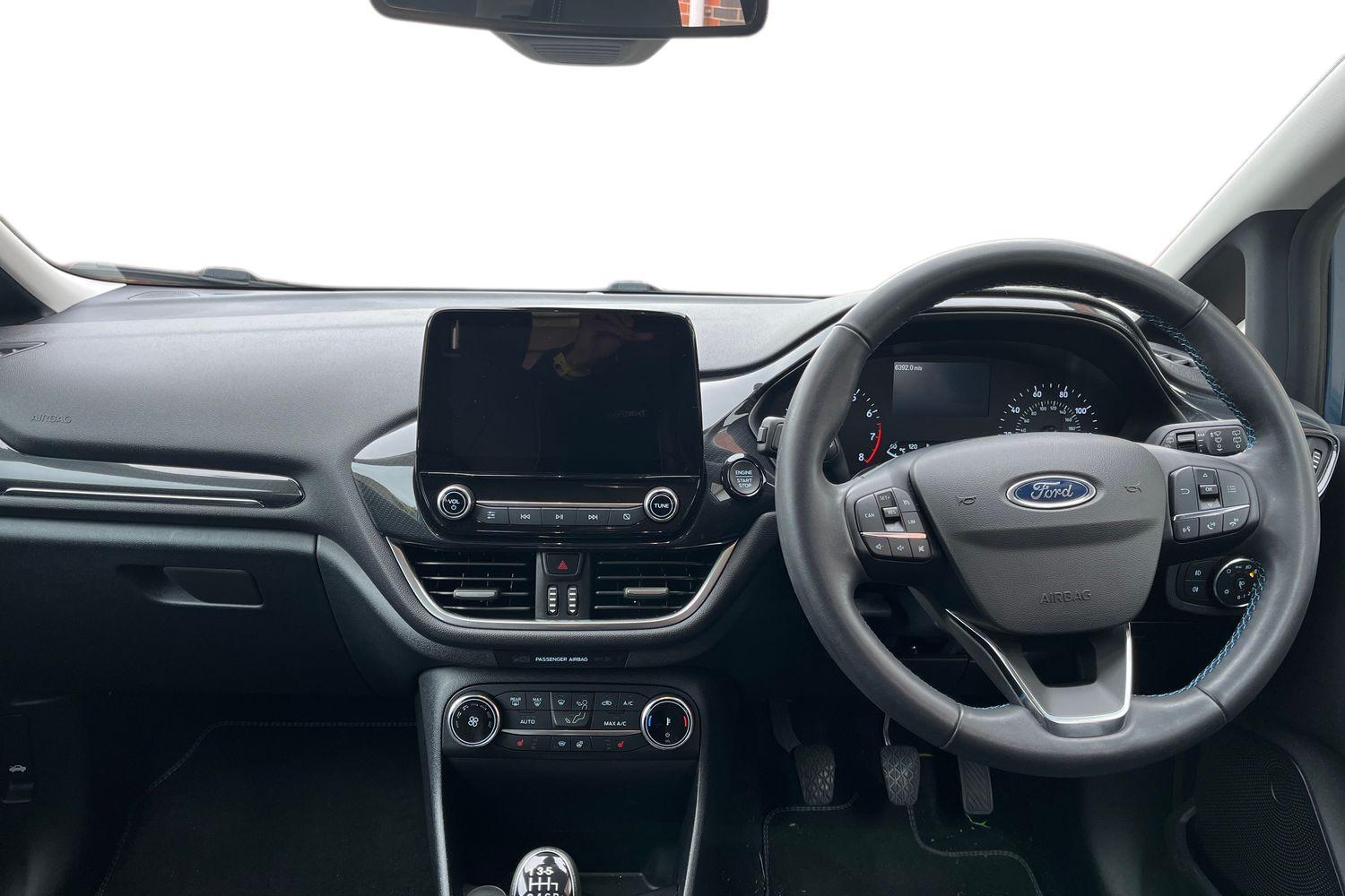 Ford FIESTA Photo 9