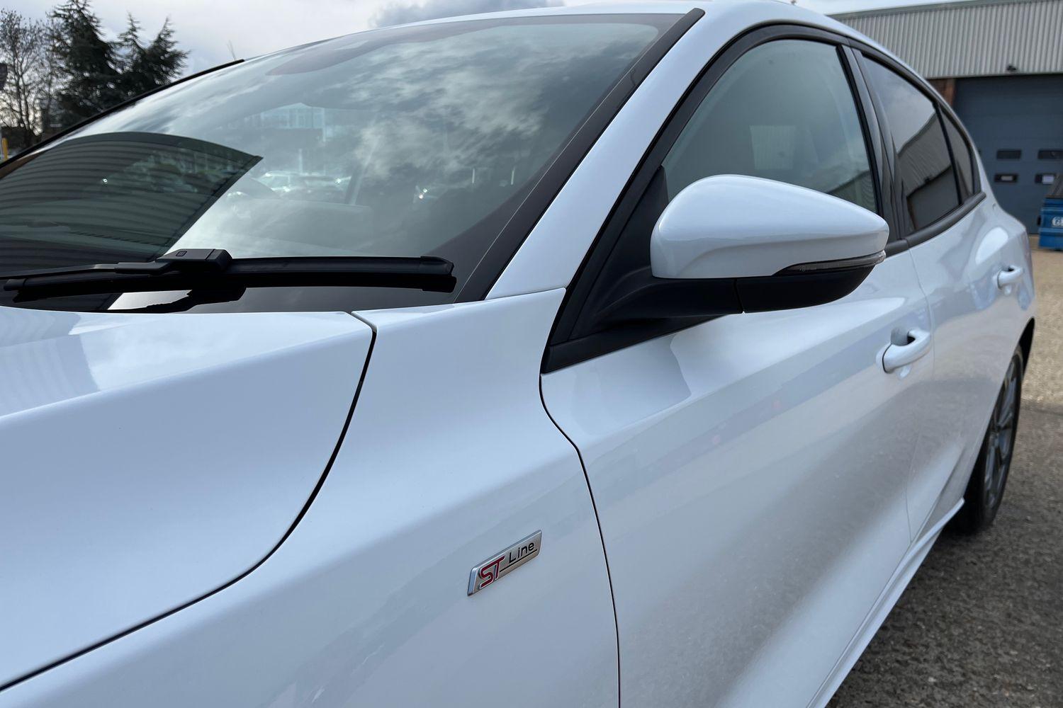 Ford Focus Photo 39