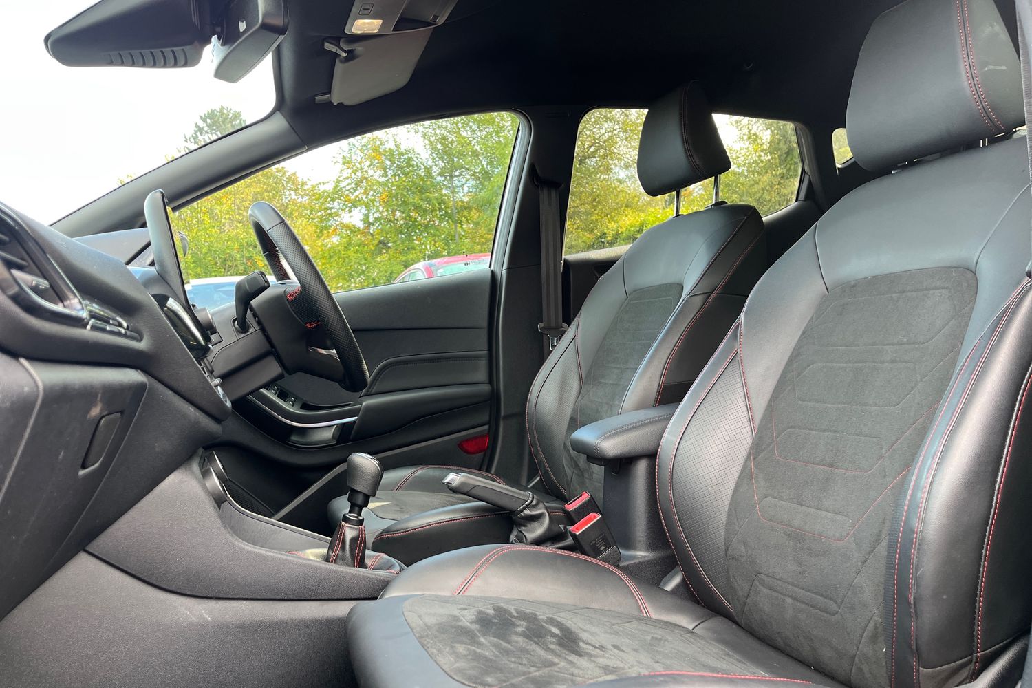 Ford Fiesta Photo 18