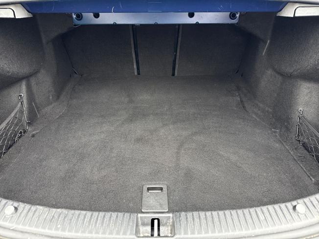 MERCEDES-BENZ C Class Photo 12
