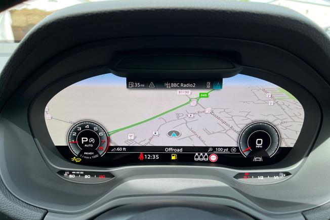 AUDI Q2 Photo 21