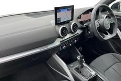 AUDI  SQ2 Photo 2