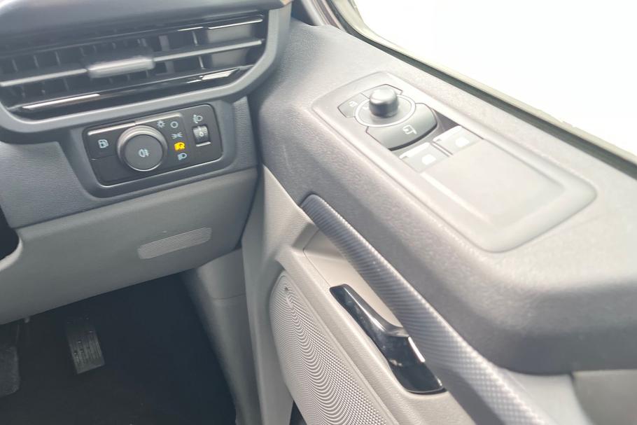 Used FORD TRANSIT CUSTOM WV75UVX 28