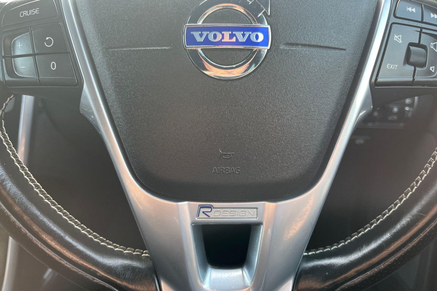 Volvo XC60 Photo 32