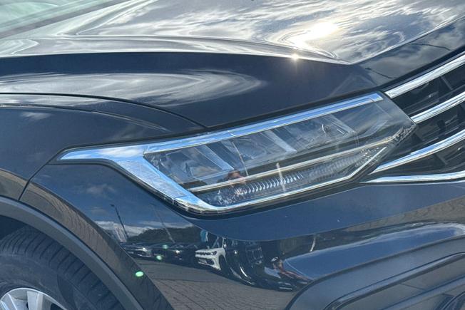 VOLKSWAGEN Tiguan Allspace Photo 19