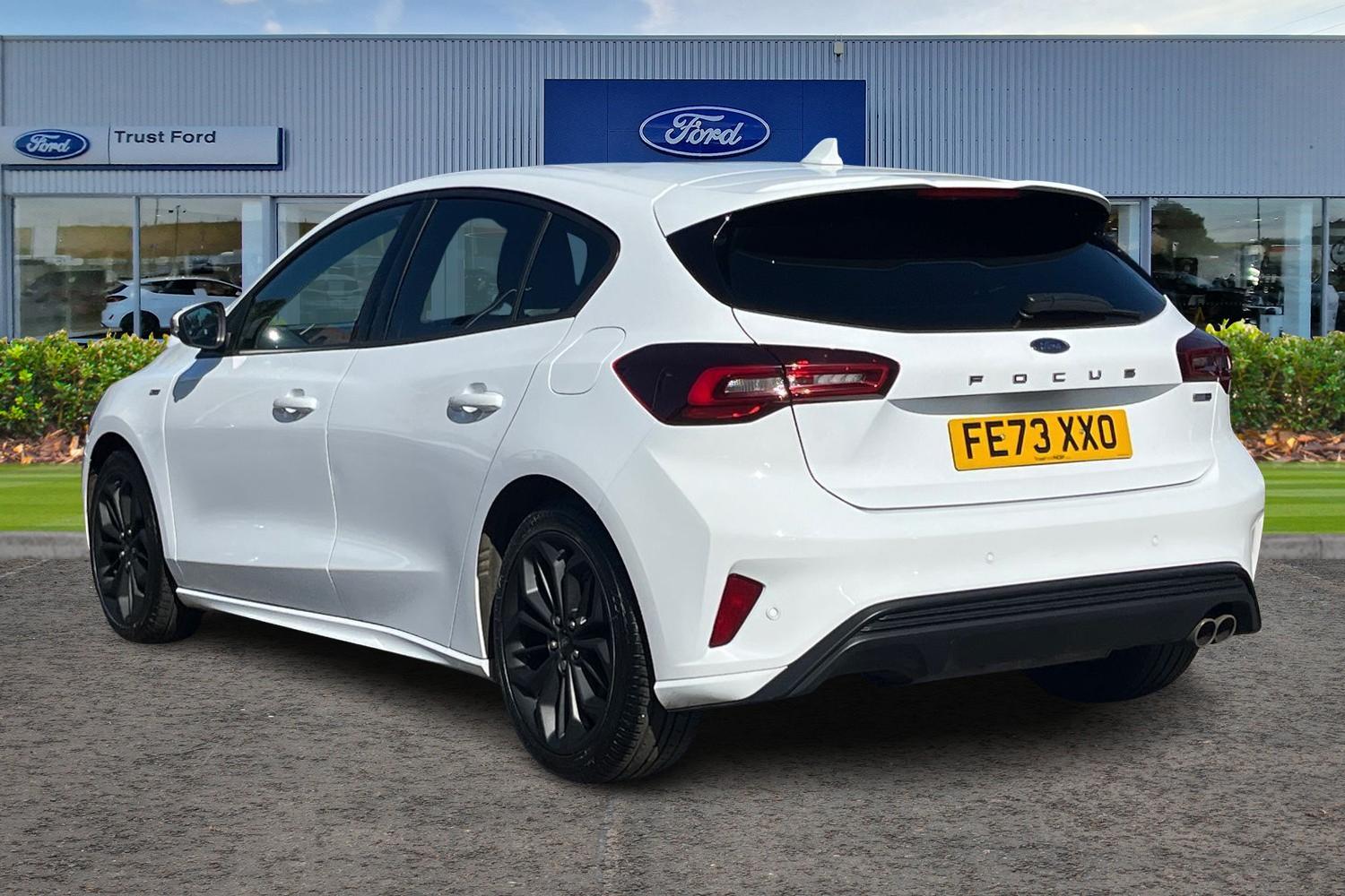 Ford FOCUS Photo 1