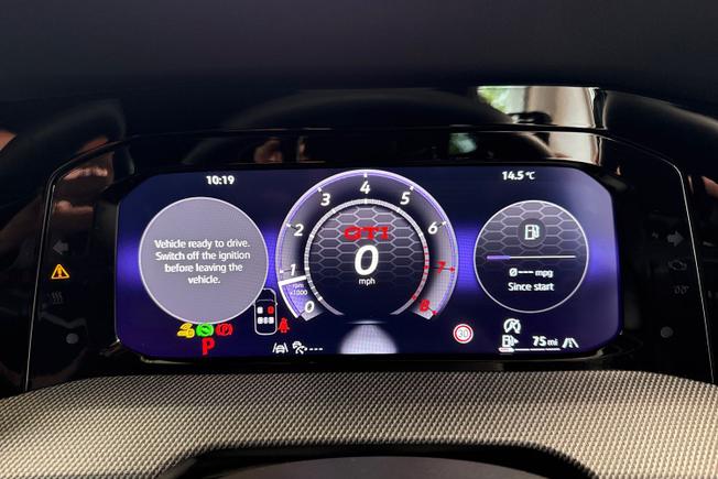 Volkswagen Golf Photo 15