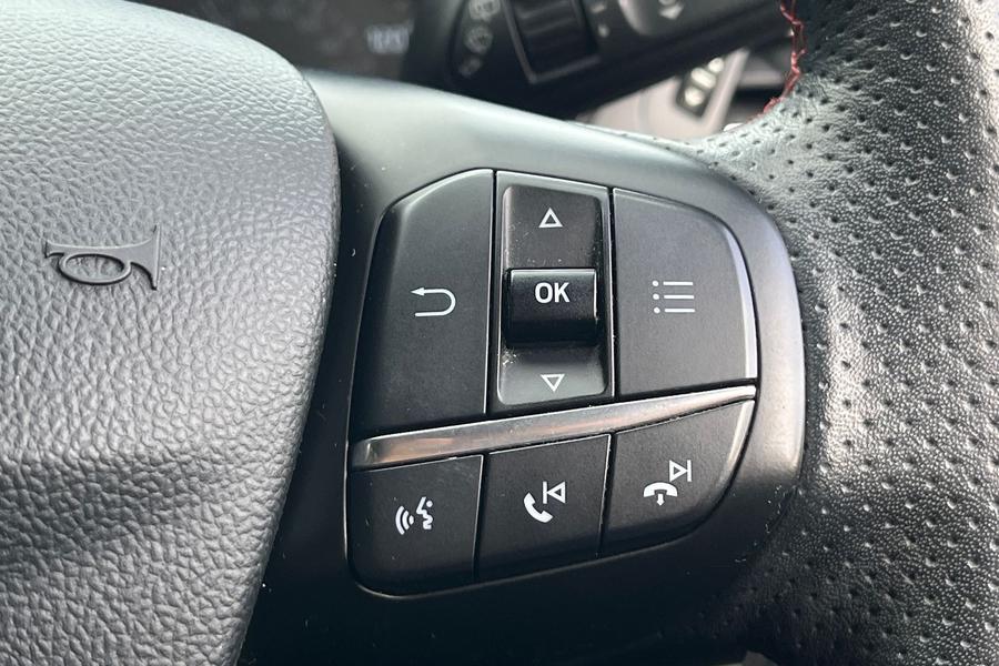 Ford Focus Photo autoimg-dda8398f85de4a5f4fe3fd84b4e1739befcb070e.jpg