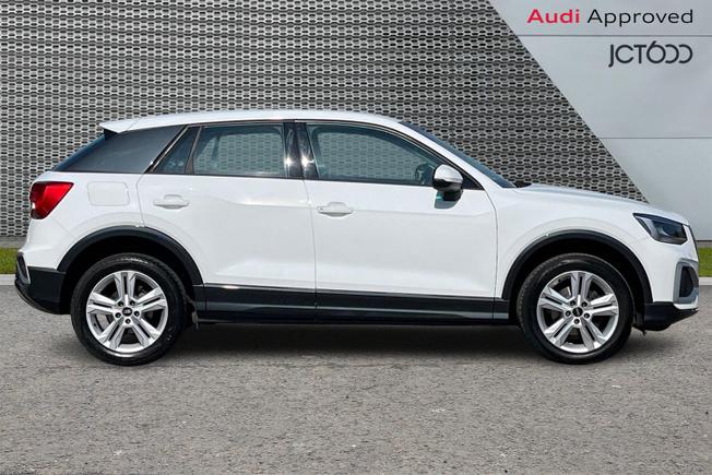 AUDI Q2 Photo 4