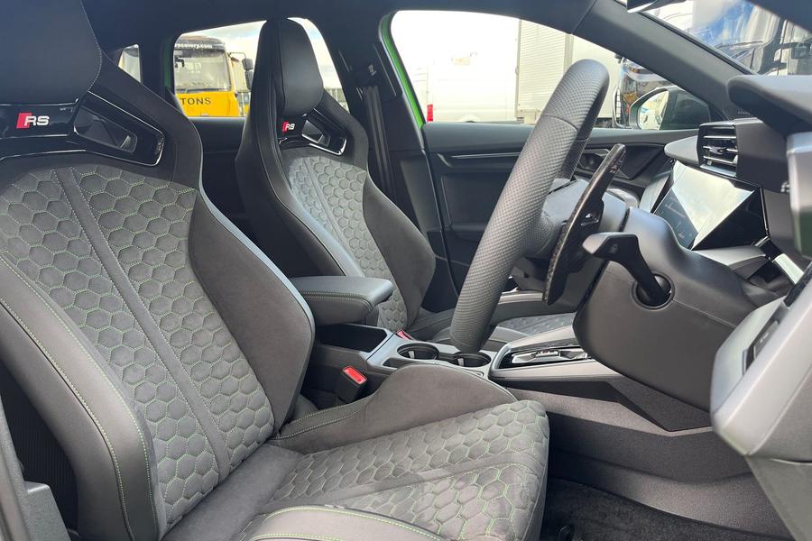 Audi RS3 Photo autoimg-ddab5227eed5f07ab3b101d90a8c5d2c55d3bd76.jpg