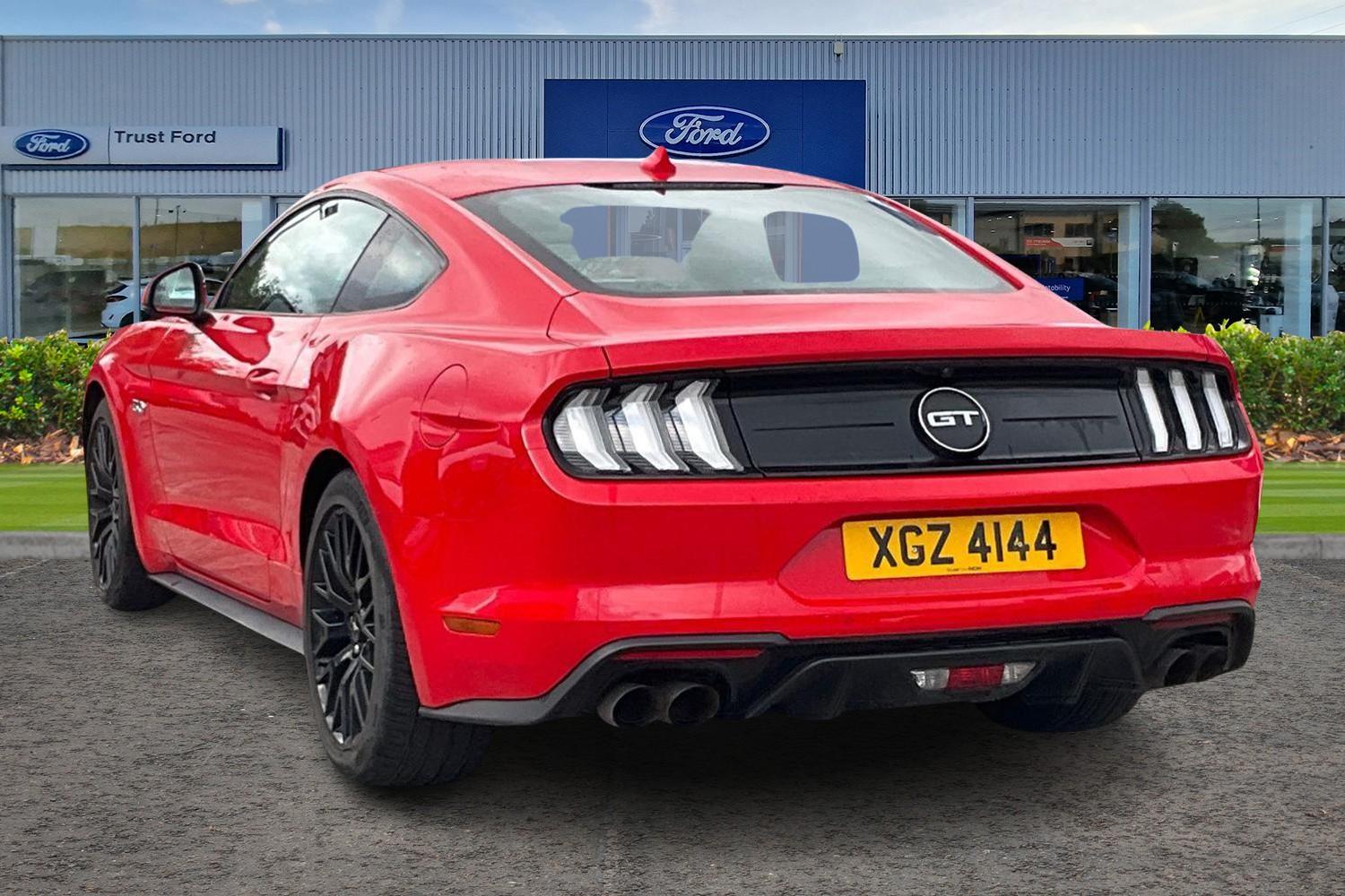 Ford MUSTANG Photo 1