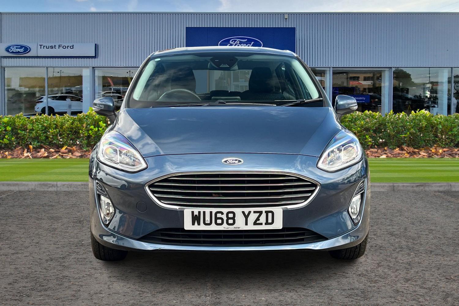 Ford Fiesta Photo 5