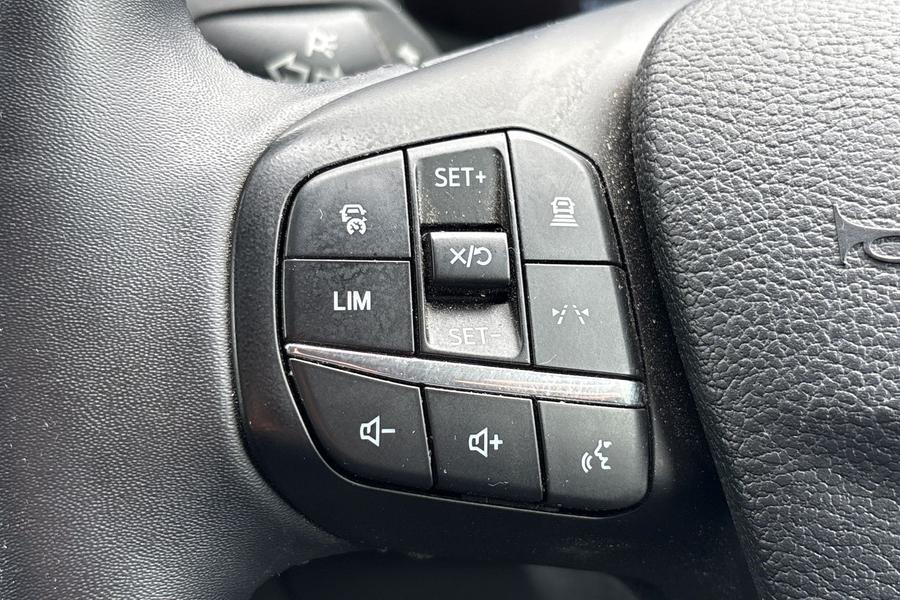 Ford Transit Photo autoimg-ddb7148760d5914e1cb5a3878bce7a8f857c2042.jpg