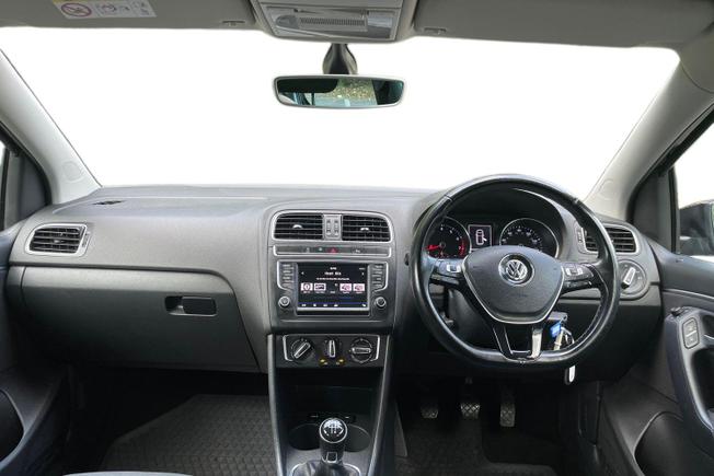 VOLKSWAGEN Polo Photo 10