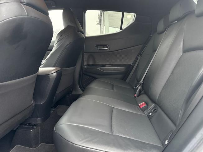 TOYOTA C-Hr Photo 42