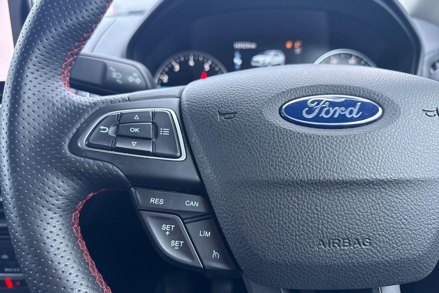 Ford ECOSPORT Photo 25