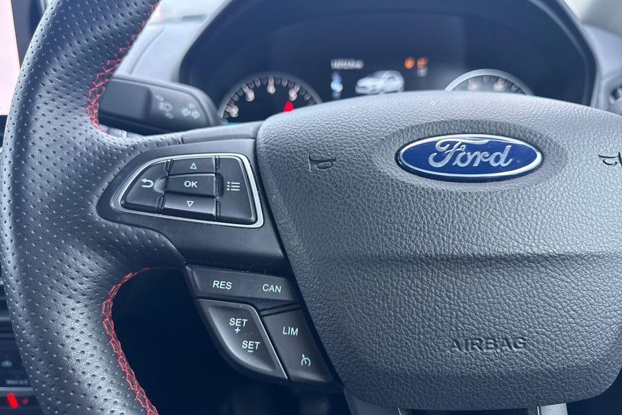 Ford ECOSPORT Photo autoimg-ddbe58a29ad0c789ddb1bae03428bb28e6a354bb.jpg