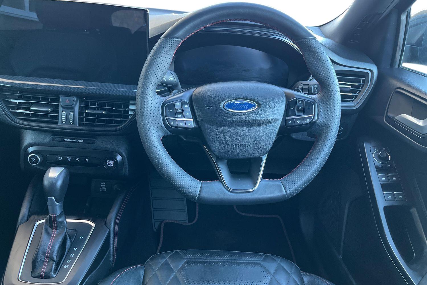 Ford FOCUS Photo 10