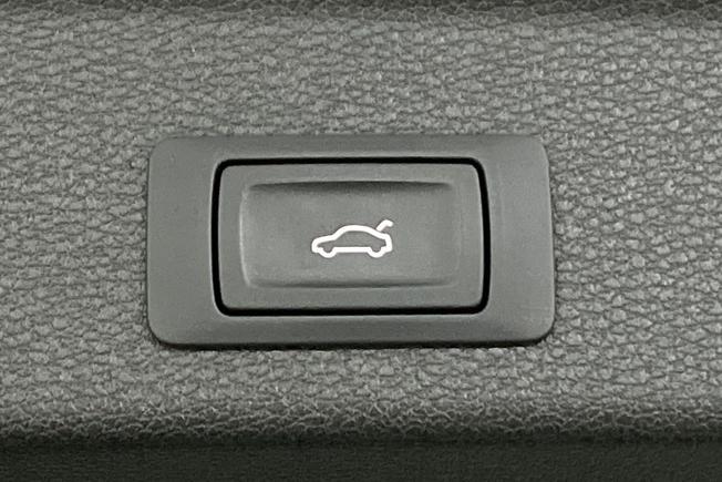 AUDI Q3 Photo 32