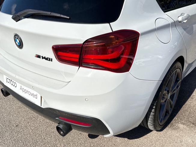 BMW 1 Series Photo 18