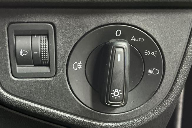 VOLKSWAGEN Polo Photo 24