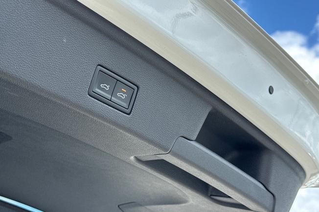Volkswagen Touareg Photo 43