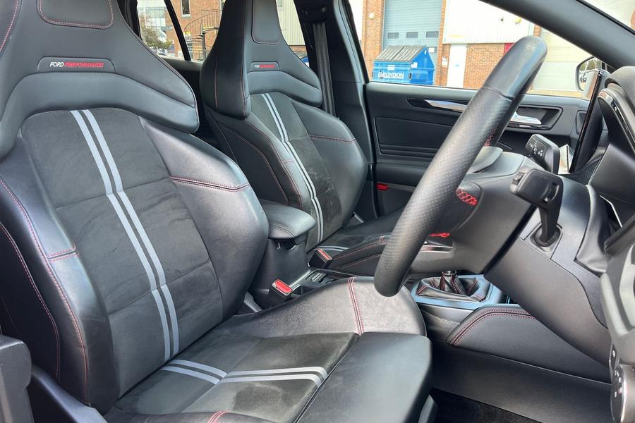 Ford Focus Photo autoimg-ddcc777778e924953ced20e408aebb8cf6eb7318.jpg