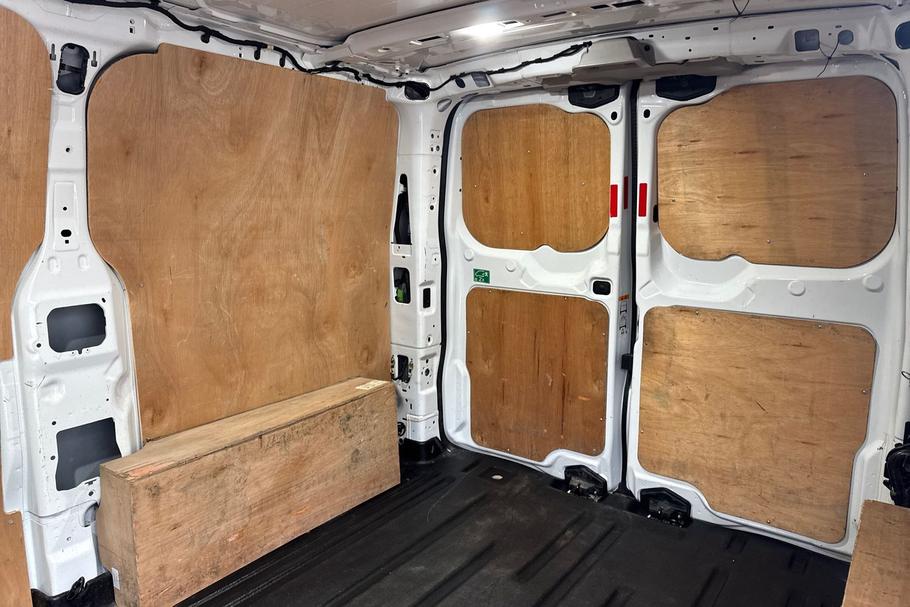 Used Ford TRANSIT CUSTOM DS24MXD 4