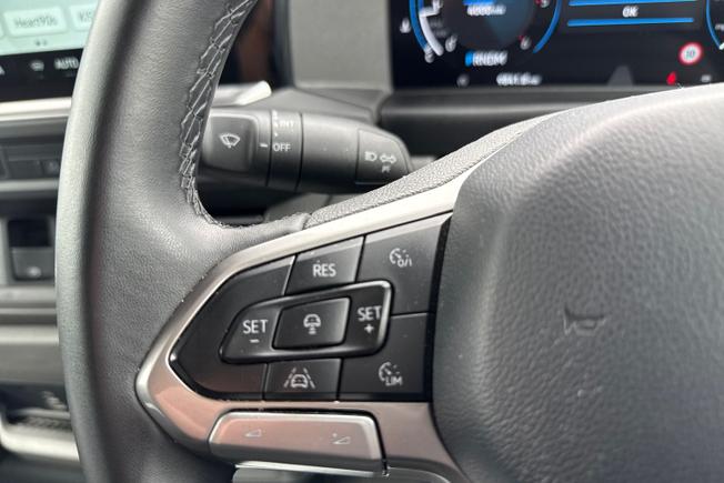 VOLKSWAGEN Transporter Photo 16