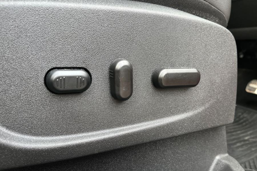 Ford KUGA Photo autoimg-ddd0a63bdbf9214f99233792fe24bcae0d298ad2.jpg
