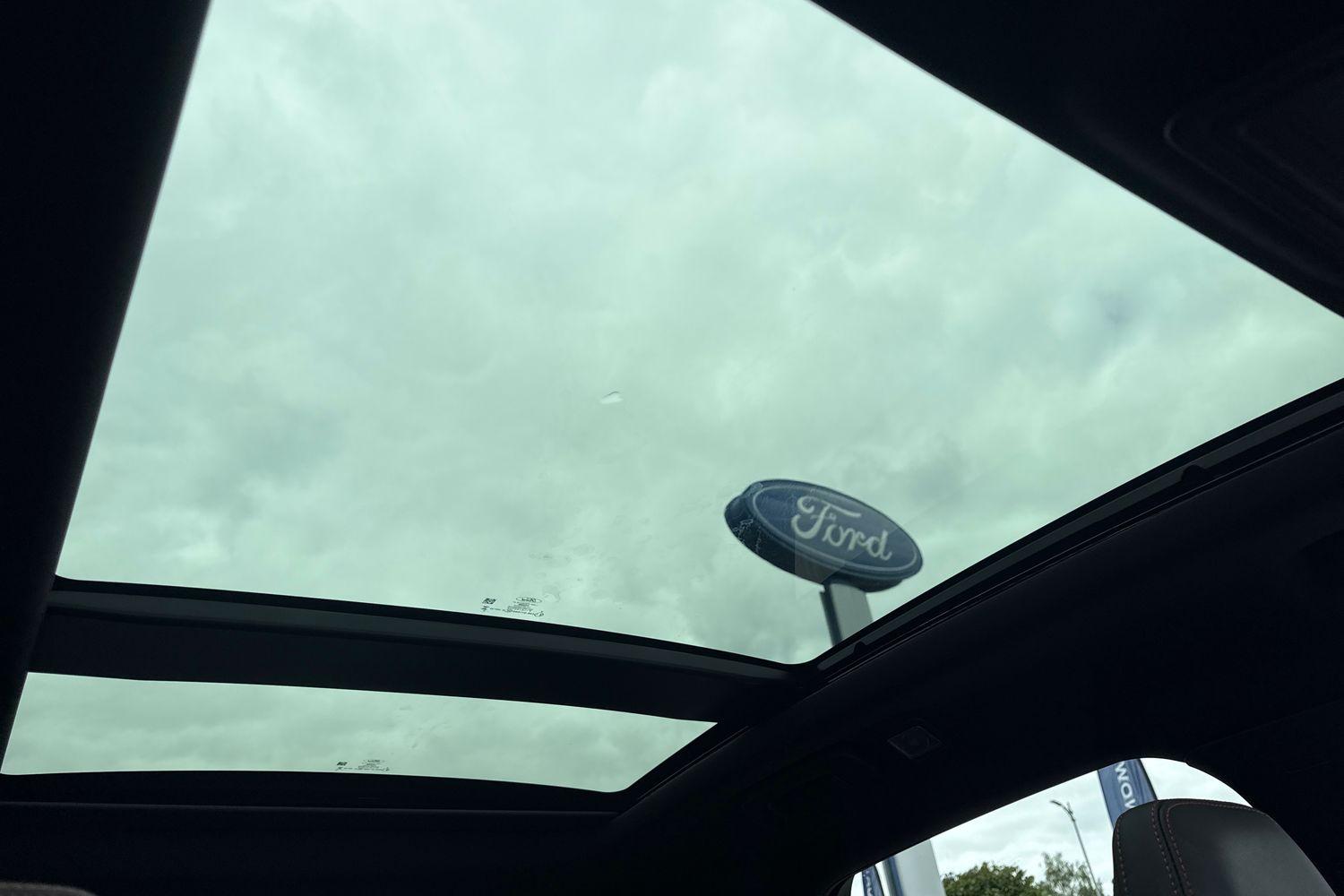 Ford KUGA Photo 29
