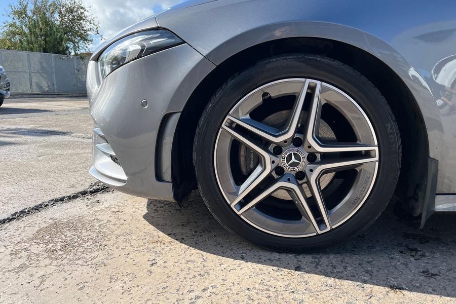 Mercedes-Benz A CLASS Photo autoimg-ddd15c34037abe0a79a2520b2c1280789802ba1a.jpg