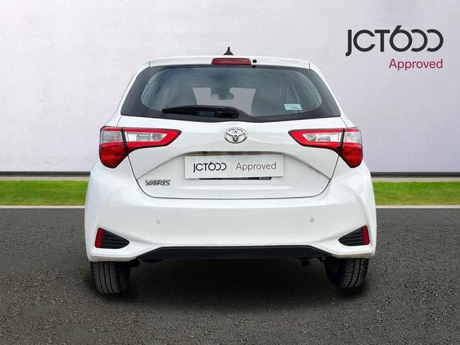 Toyota YARIS Photo 7