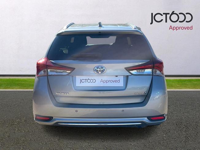 TOYOTA Auris Photo 7
