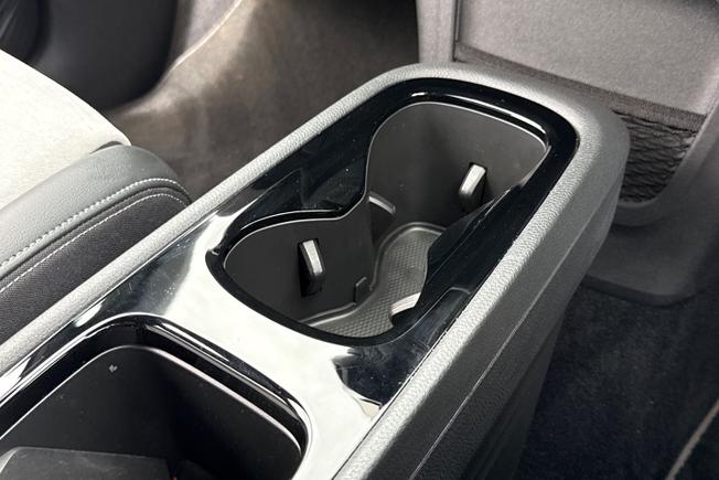 VOLKSWAGEN ID.3 Photo 25
