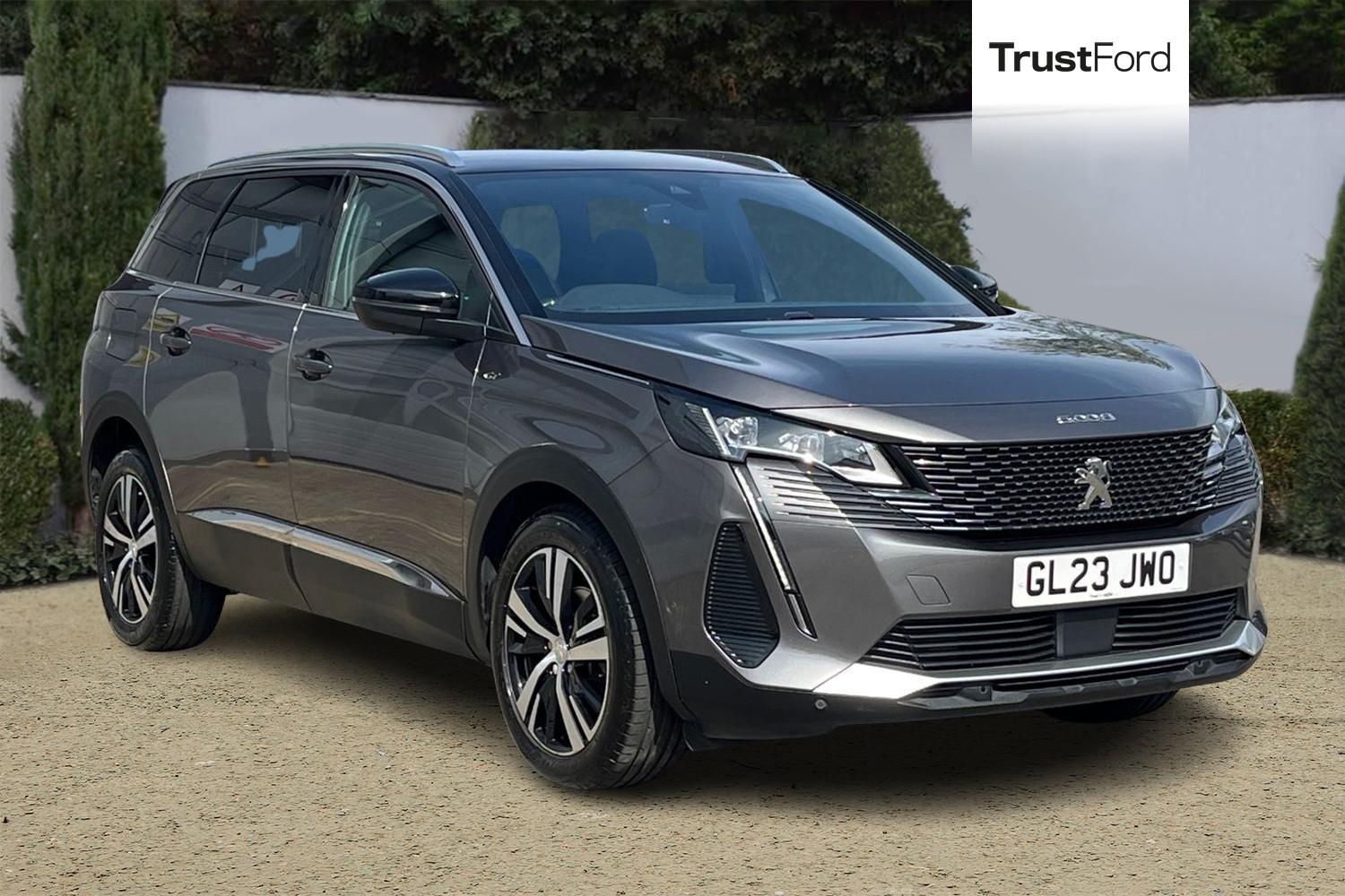 Peugeot 5008 Photo 0