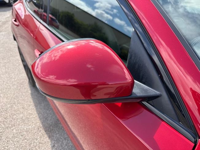 Jaguar E-PACE Photo 20