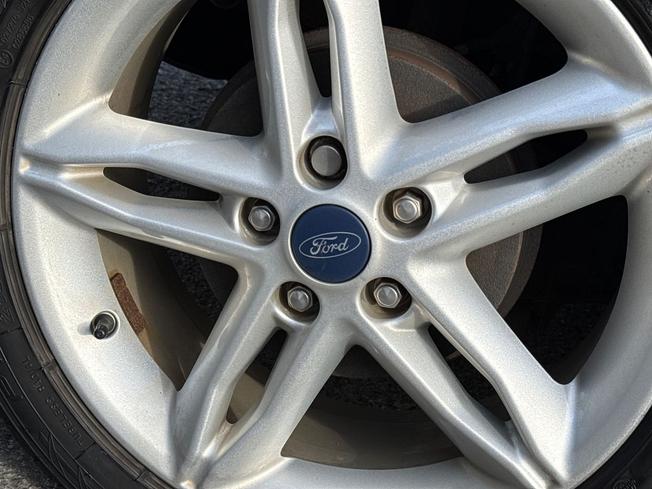 FORD Focus Photo 24