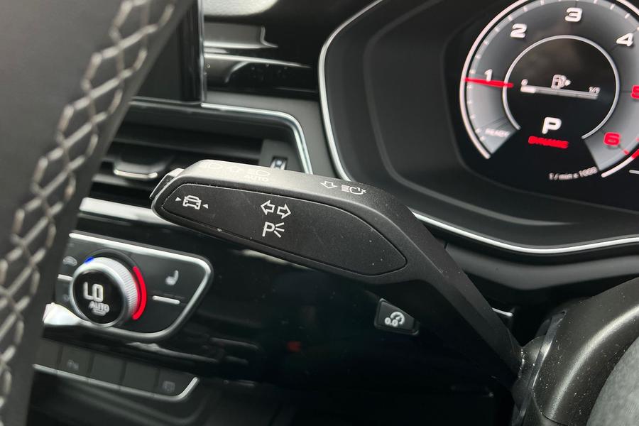 Audi A4 Avant Photo autoimg-dde5e189f23c564274afa44b7342ee51637e37c4.jpg