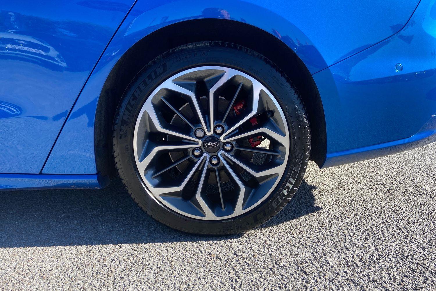 Ford FOCUS Photo 7