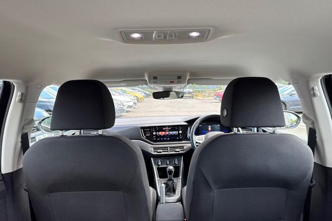 VOLKSWAGEN Taigo Photo 31