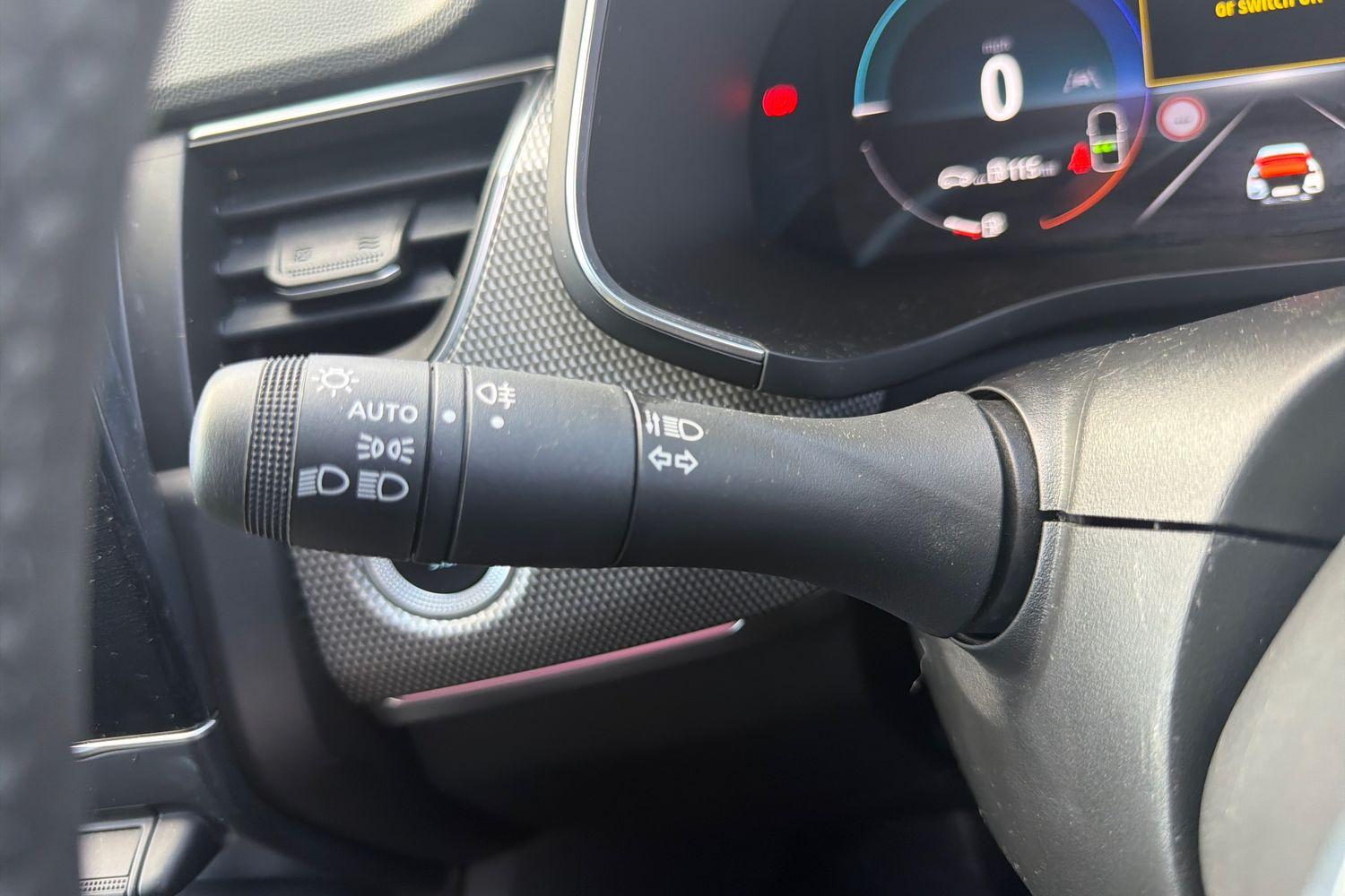 Renault ARKANA Photo 13