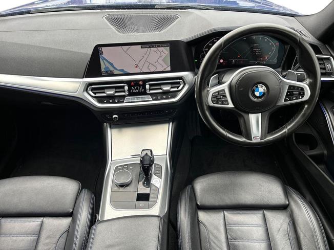 BMW 3 Series Photo 10