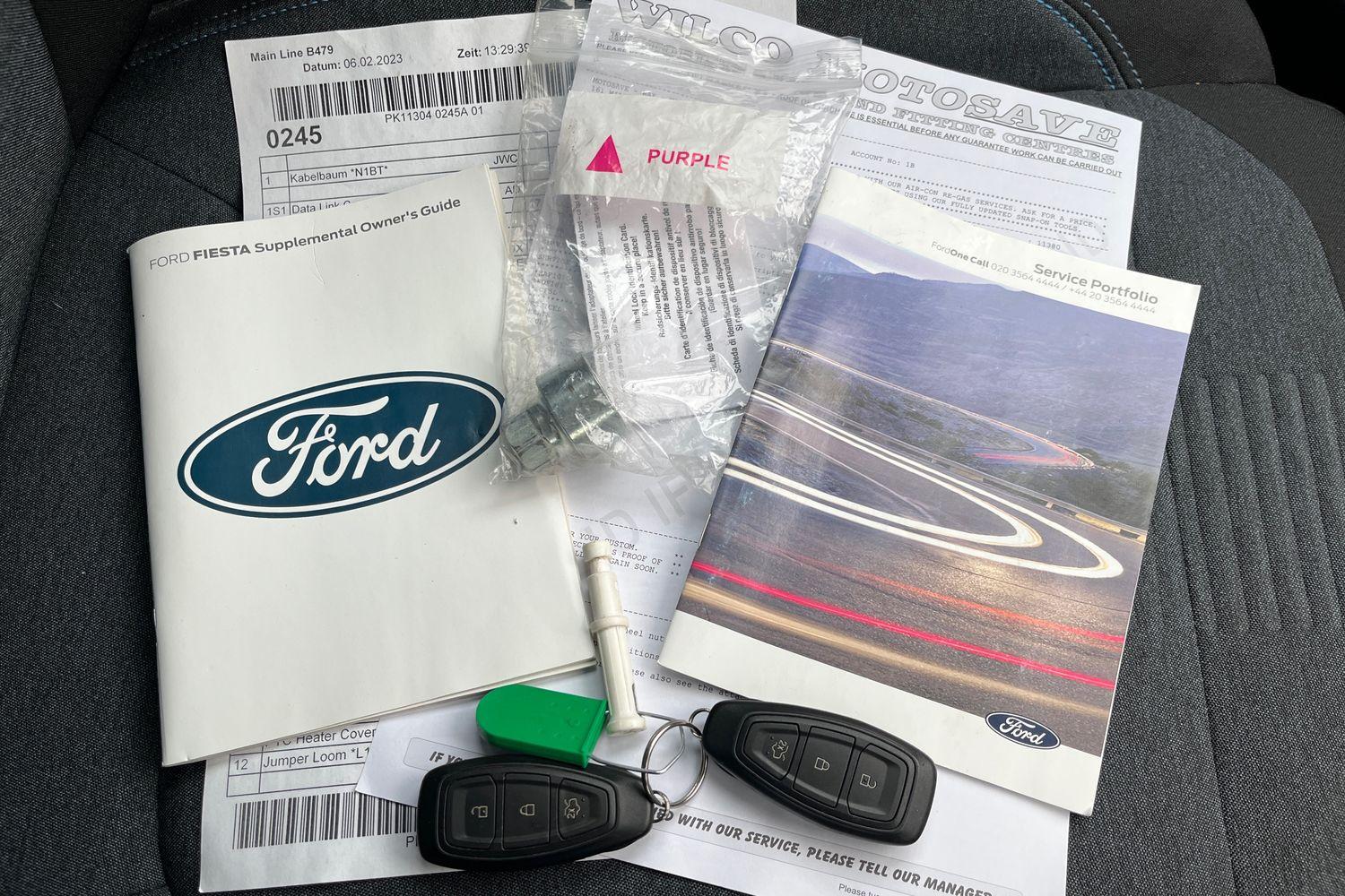 Ford FIESTA Photo 21