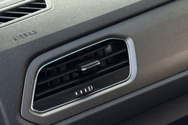 Volkswagen T-Roc Photo 47