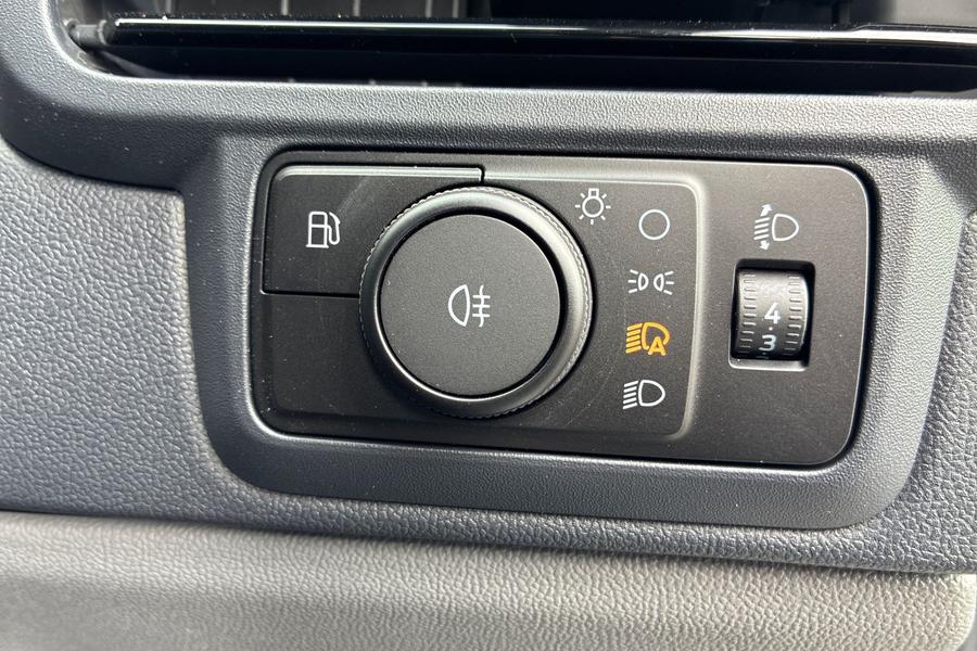 Ford TRANSIT CUSTOM Photo autoimg-ddf38a895f0321d24d371775090f3688a2cd8d8a.jpg