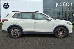VOLKSWAGEN Tiguan Photo 4