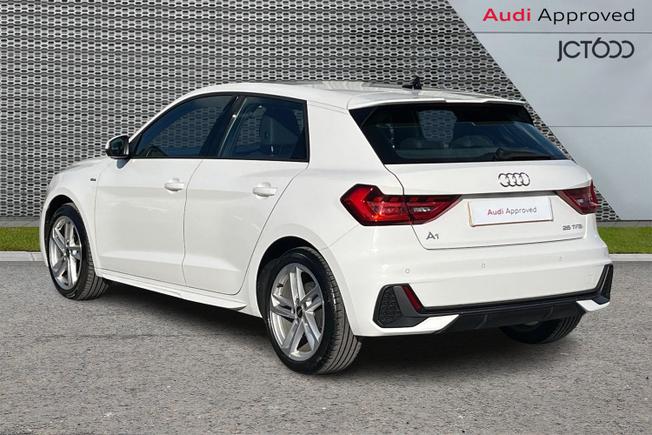 Audi A1 Photo 3